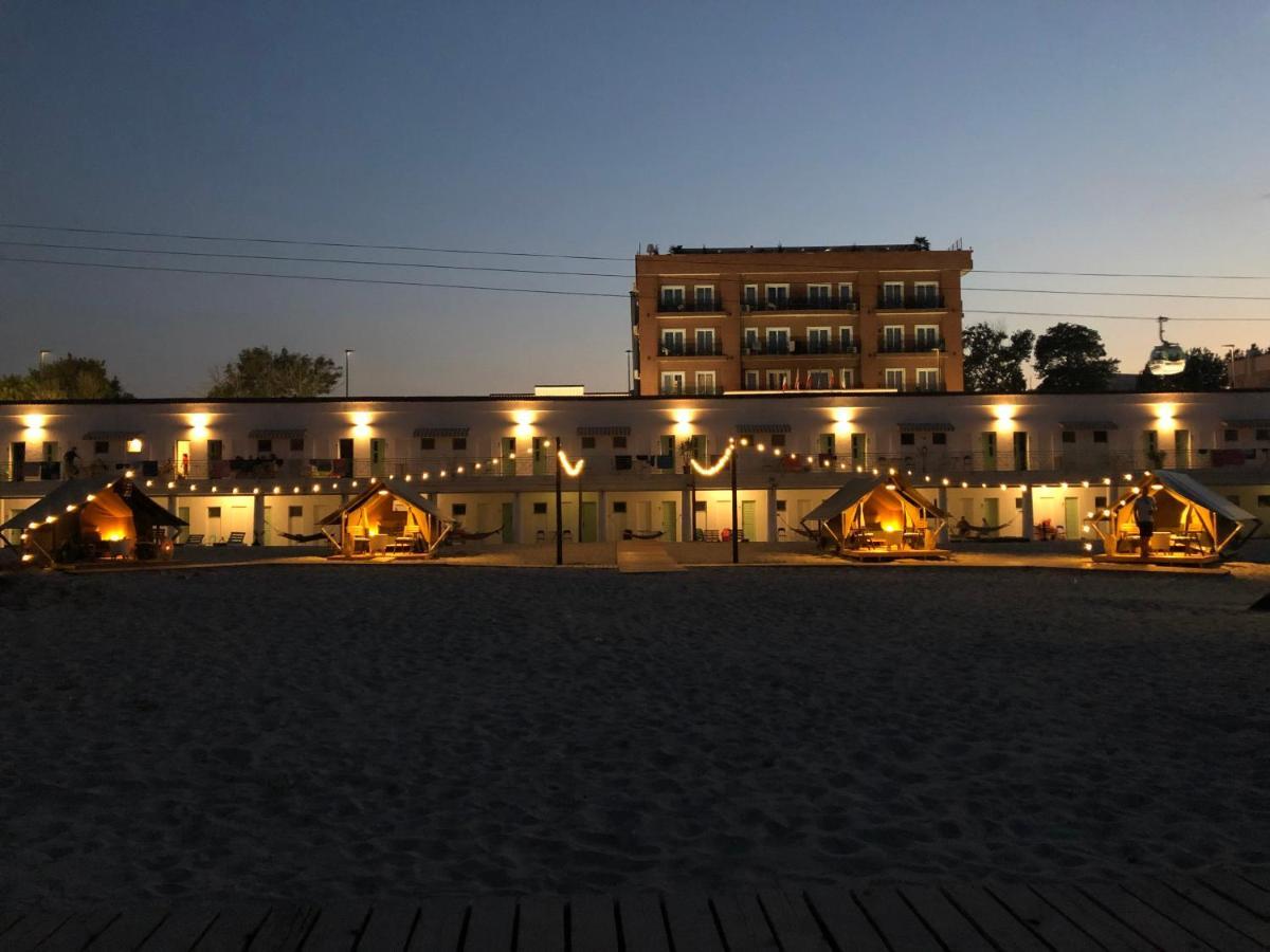 Hostel Cazino Nord Rooms Mamaia Eksteriør bilde