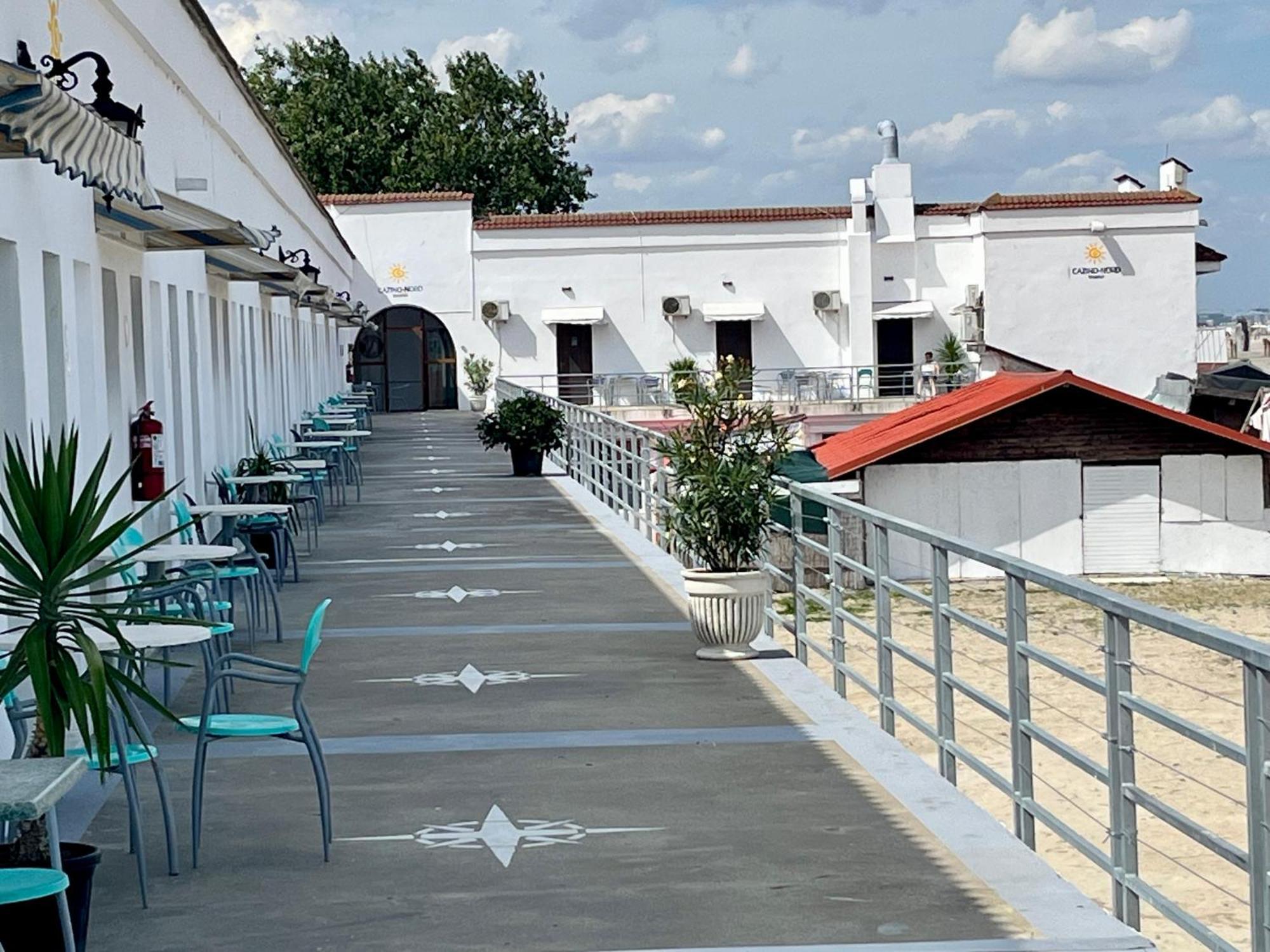 Hostel Cazino Nord Rooms Mamaia Eksteriør bilde