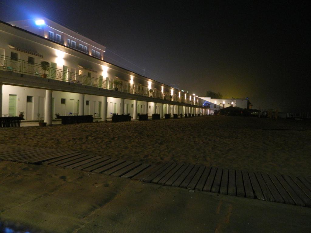 Hostel Cazino Nord Rooms Mamaia Eksteriør bilde
